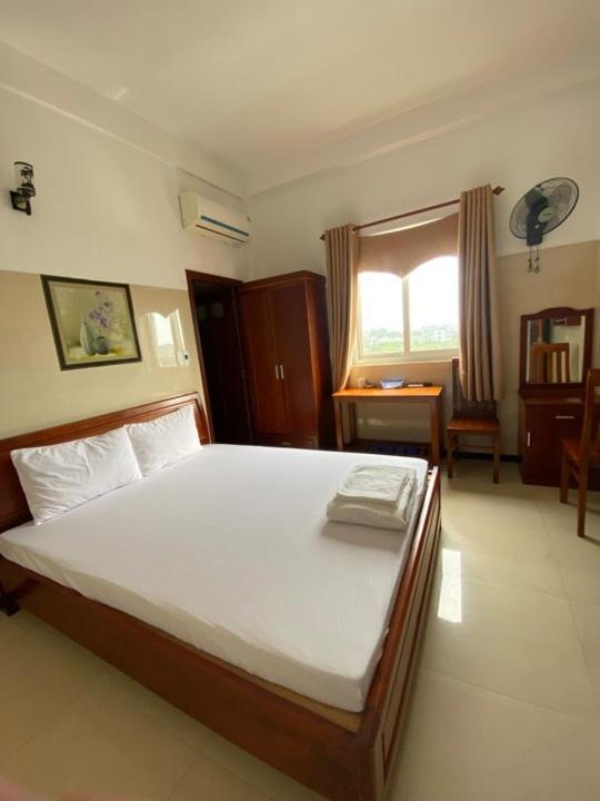 Hotel My Viet Di An Экстерьер фото
